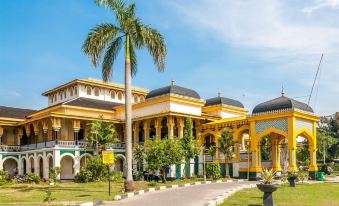 Anaya Hotel And Ballroom