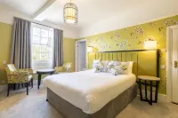 Wisteria Hotel