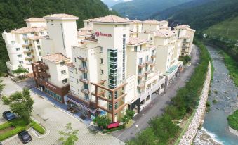 Ramada Taebaek Hotel