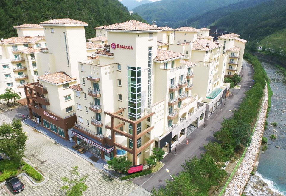hotel overview picture