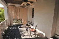 Schmitz Bed & Breakfast