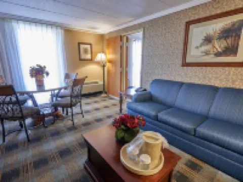 Riverview Inn & Suites Hotels in Somerset