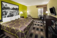 Super 8 by Wyndham Greer/Spartanburg Area Hotels in Duncan