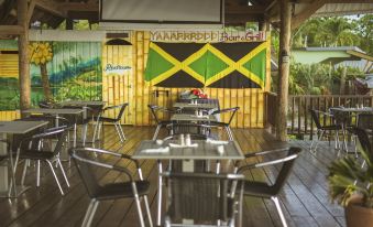 Yard Beach House - Housity