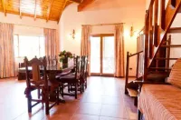 Las Cuatro Estaciones Hotels in Carilo