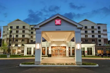 Hilton Garden Inn Woodbridge Отели рядом с достопримечательностью «Потомак»