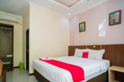 RedDoorz Plus Syariah @ Jalan Dokter Wahidin Bojonegoro Các khách sạn ở Bojonegoro Sub-District