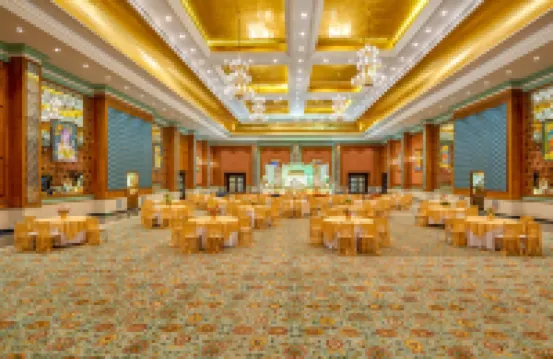 Mayfair Tea Resort