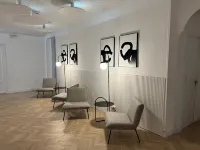 MO HOUSE GOTIC