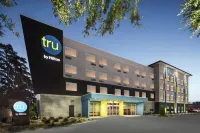 Tru by Hilton Savannah Midtown Hotels near Hunter Army Airfield