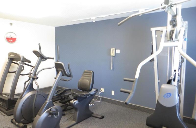 Ramada by Wyndham Springfield North photo 4