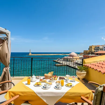 Belmondo Hotel