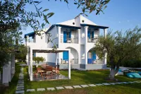 Sun 'n Chill, Boutique Apartments & Beach Villa