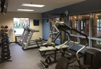 Hampton Inn & Suites by Hilton Montreal-Dorval - Gym