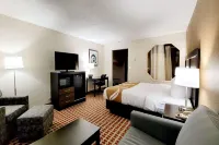 Quality Inn & Suites - Pet friendly