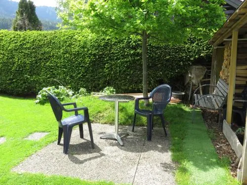 費瑞恩沃農漢斯法斯拿勒寓