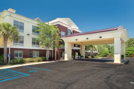Holiday Inn Express & Suites Daphne-Spanish Fort Area