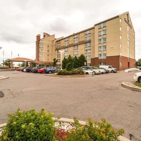 Monte Carlo Inn Vaughan Suites