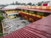 RedDoorz @ Malalayang Manado Hotels in Malalayang