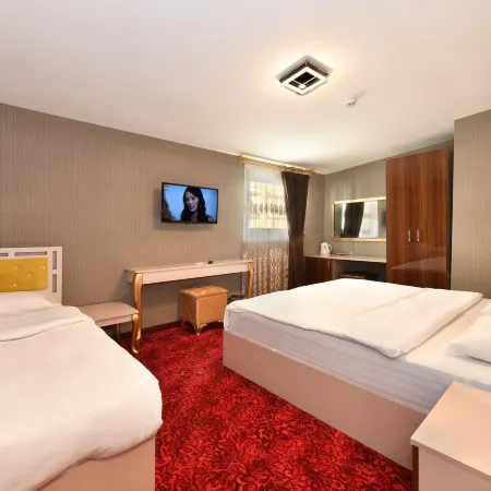 Sea Moon Hotel Отели рядом с достопримечательностью «Шишли»