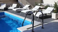 Villa M - Pools