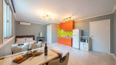 Hello Yeosu, Yeosu Pension Geobukseon Mohyeong Cheheomjang附近的飯店