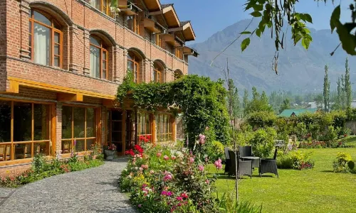 Hotel Nadis