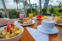 Ibis Montevideo Rambla - พร้อมอาหารเช้า