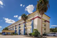 OYO Townhouse Houston Airport North Hotels in Houston