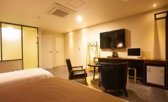 Jinhae Hotel 38.5