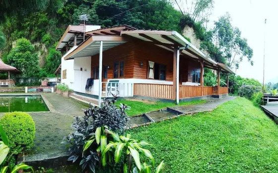 Villa Bayu Lembang Hotels near Maribaya Waterfall