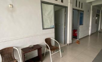Pondok Elit Kos 888