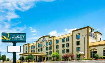 Quality Inn & Suites