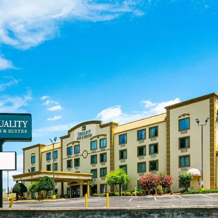 Quality Inn & Suites