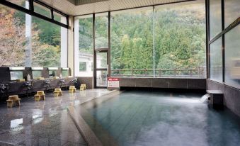 Hotel Gujo Hachiman - Housity