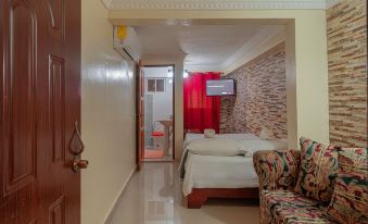 Room in Guest Room - Premium Single Room Near Airport in Santo Domingo Este