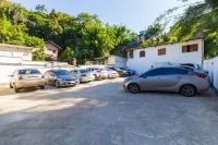 Pousada Daleste - parking