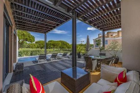 Vale Do Lobo Resort Отели в г. Almancil