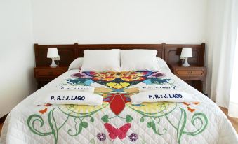 Pensión Residencia J. Lago - Housity