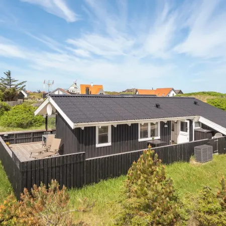 "Gerlis" - 75m from the Sea