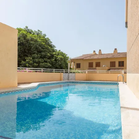 Pierre & Vacances Altea Beach Отели в г. Альтеа