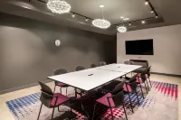 Aloft Austin South Hotels in Austin