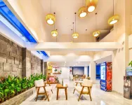 Grand Lee Hotel Hotels near Agent Kymdan Duy Hung