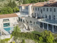 Le Couvent des Minimes Un Hôtel & Spa L'Occitane en Provence Hôtels à : Mane