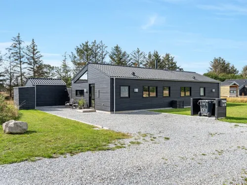 "Talitha" - 1.5km from the Sea