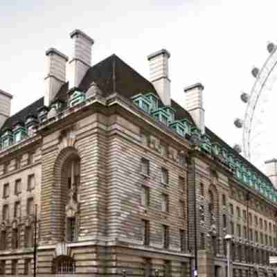 Premier Inn London County Hall Hotel Exterior