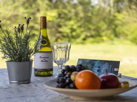 "Fenja" - 500m to the Fjord Отели в г. Тарм