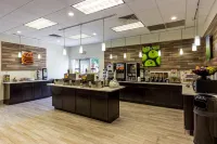 La Quinta Inn by Wyndham Clearwater Central - breakfast