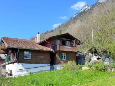 Chalet Vamika Hotels near Oberried am Brienzersee, Bhf