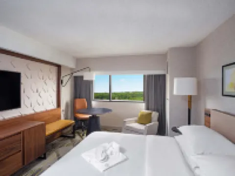 Sheraton Edison Hotels in Edison